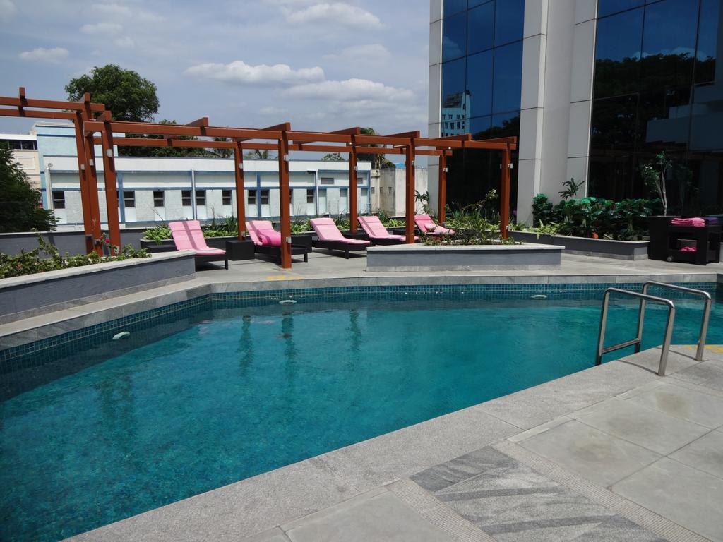 Clarion Hotel President Chennai Extérieur photo